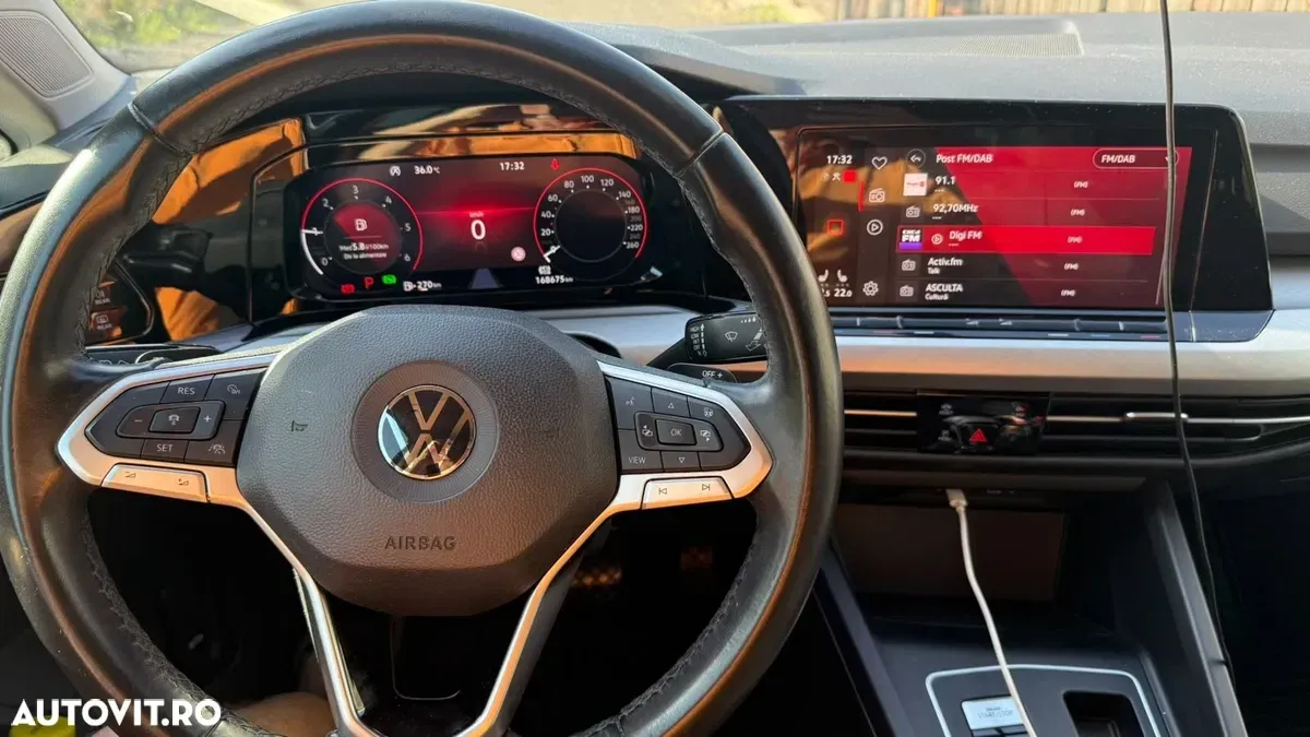 Volkswagen Golf 2.0 TDI SCR DSG Life — imagine 6