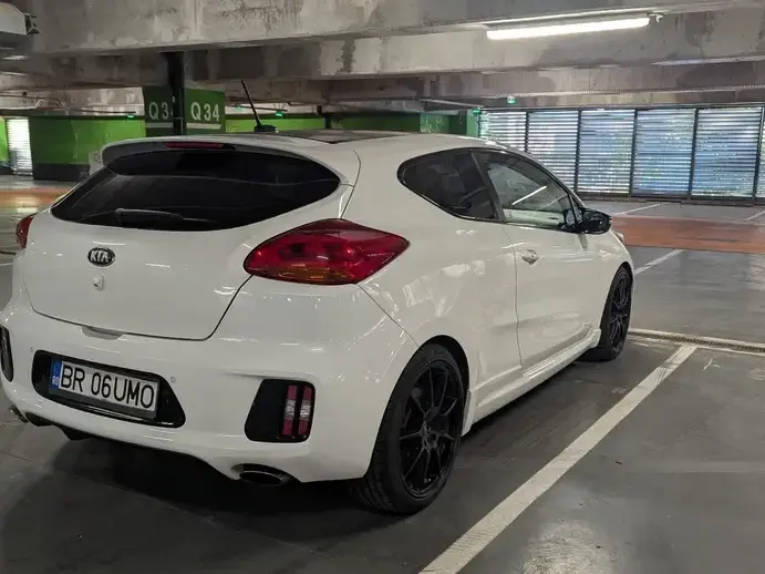 Kia Cee`d II 1.6 T-GDI GT