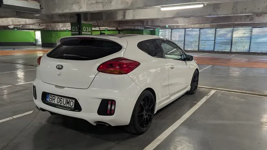 Kia Cee`d II 1.6 T-GDI GT — imagine 5