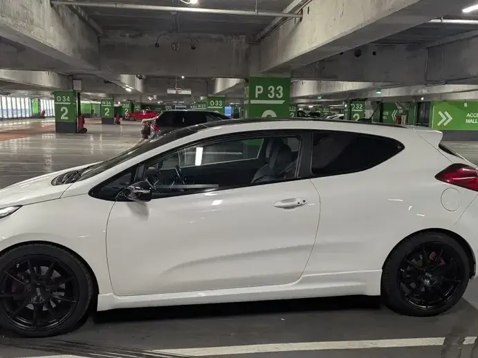 Kia Cee`d II 1.6 T-GDI GT