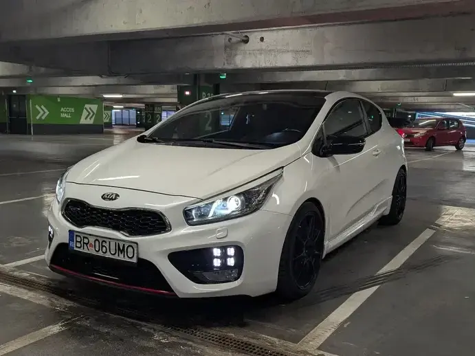 Kia Cee`d II 1.6 T-GDI GT