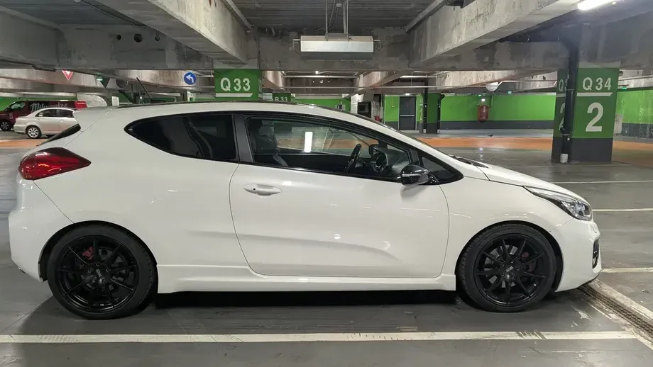 Kia Cee`d II 1.6 T-GDI GT — imagine 6