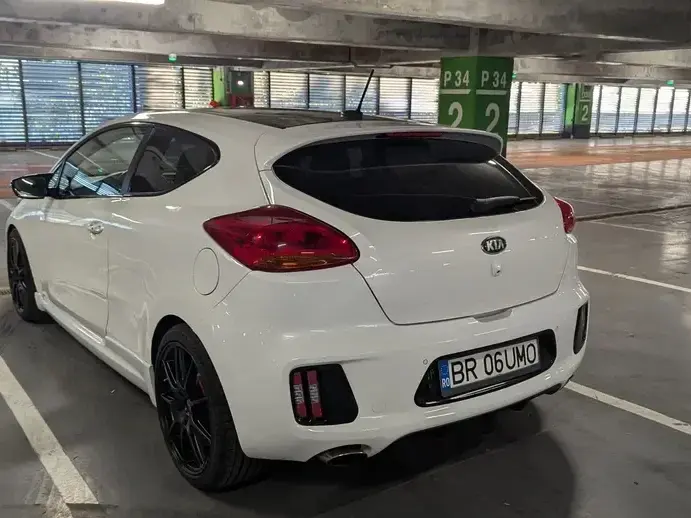 Kia Cee`d II 1.6 T-GDI GT