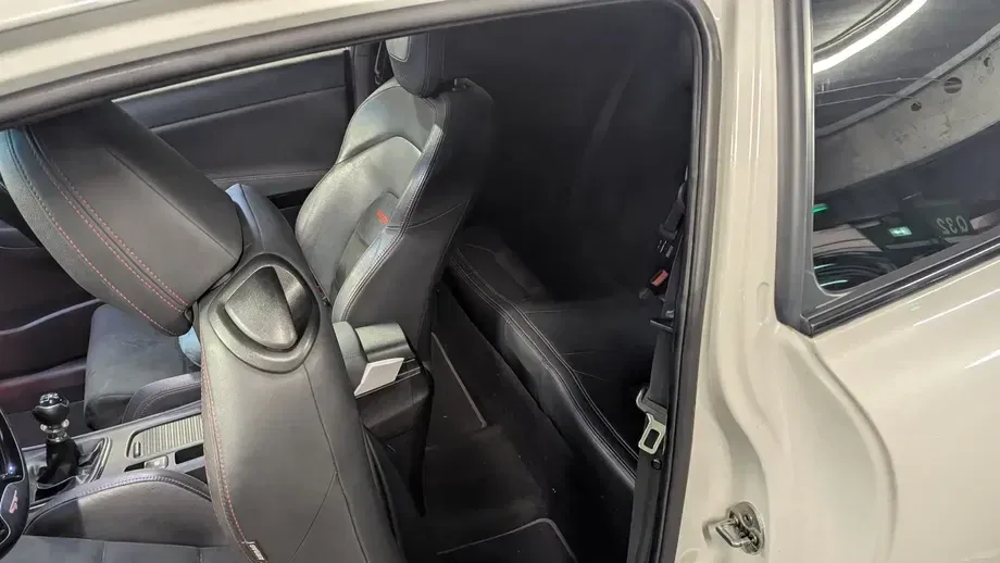 Kia Cee`d II 1.6 T-GDI GT — imagine 10