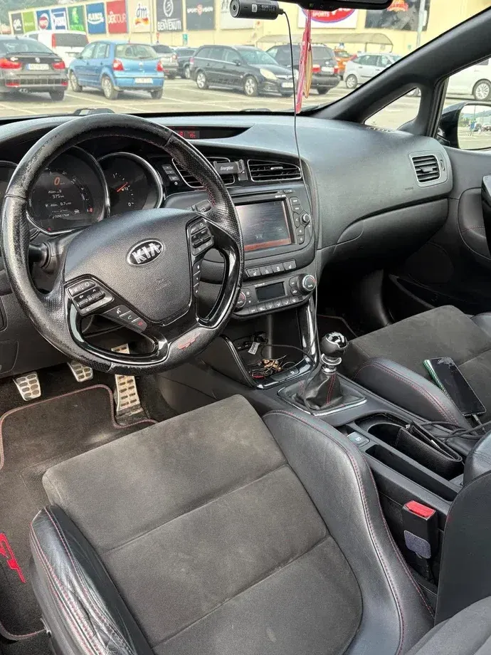 Kia Pro Ceed 1.6 T-GDI GT — imagine 8