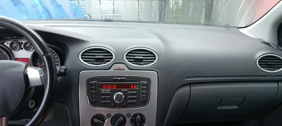 Ford Focus 1.6 TDCi Trend — imagine 2