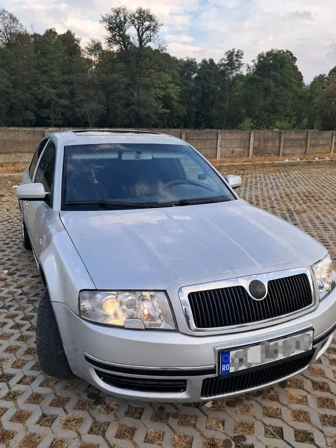 Škoda Superb — imagine 3
