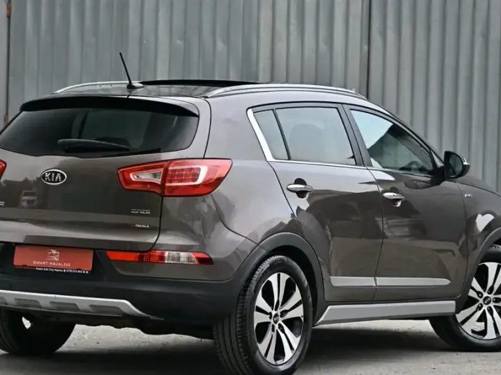 Kia Sportage III 2.0 CRDI 184 4WD Automatik Spirit