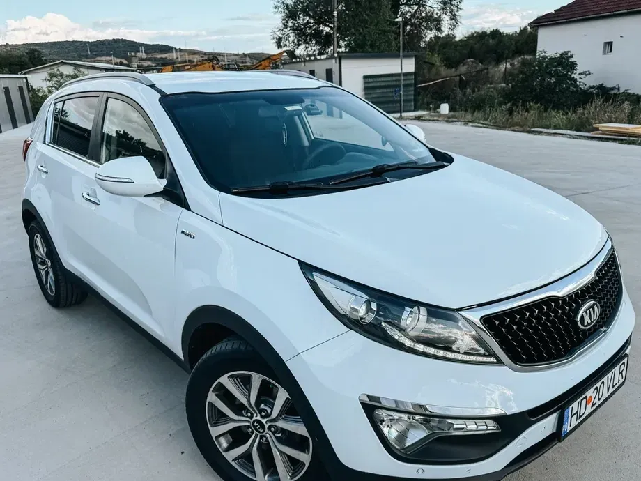 Kia Sportage III 2.0 DSL 6AT 4x4 Style — imagine 6