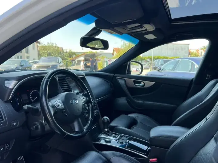Infiniti FX 30