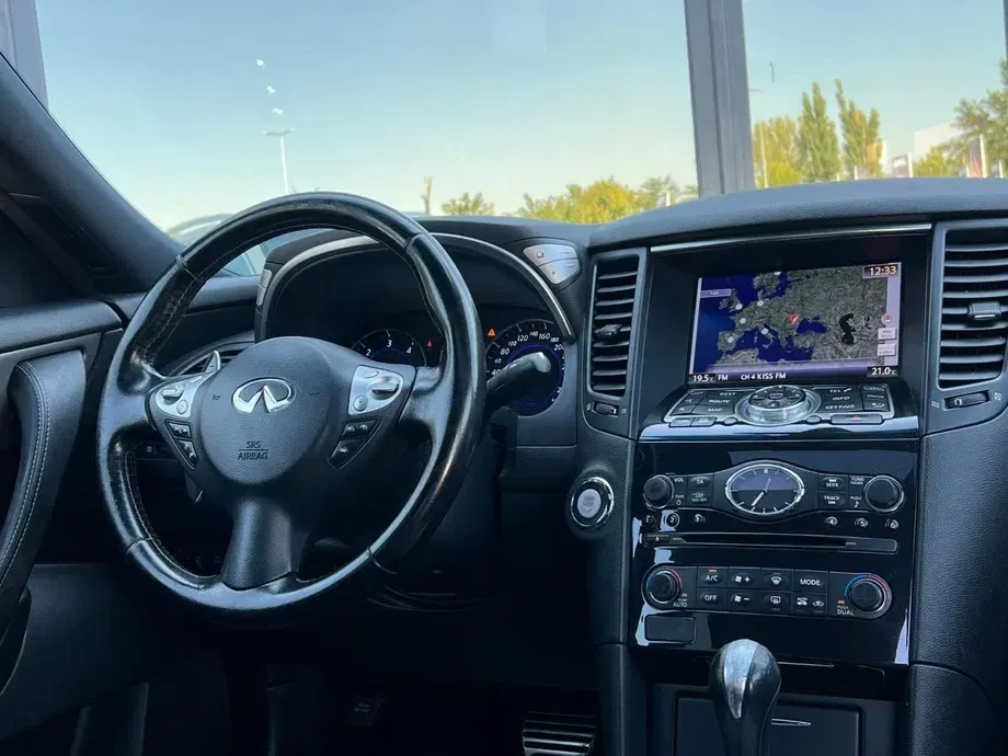 Infiniti FX 30 — imagine 8