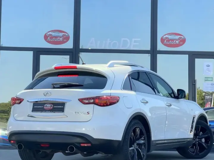 Infiniti FX 30