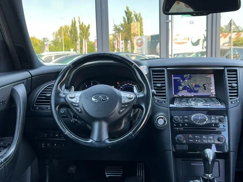 Infiniti FX 30 — imagine 9
