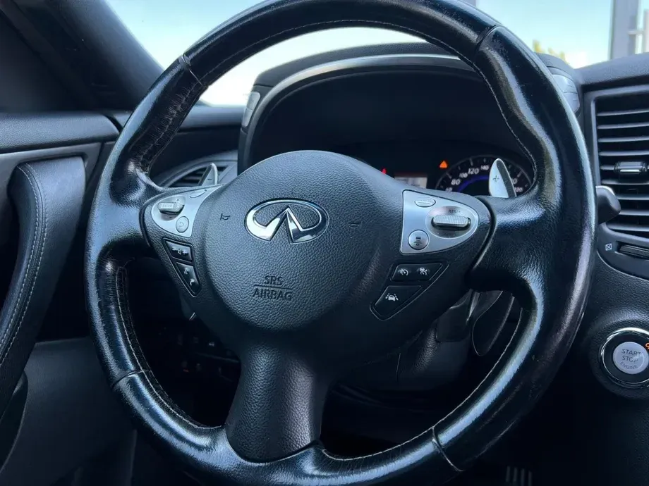 Infiniti FX 30 — imagine 10