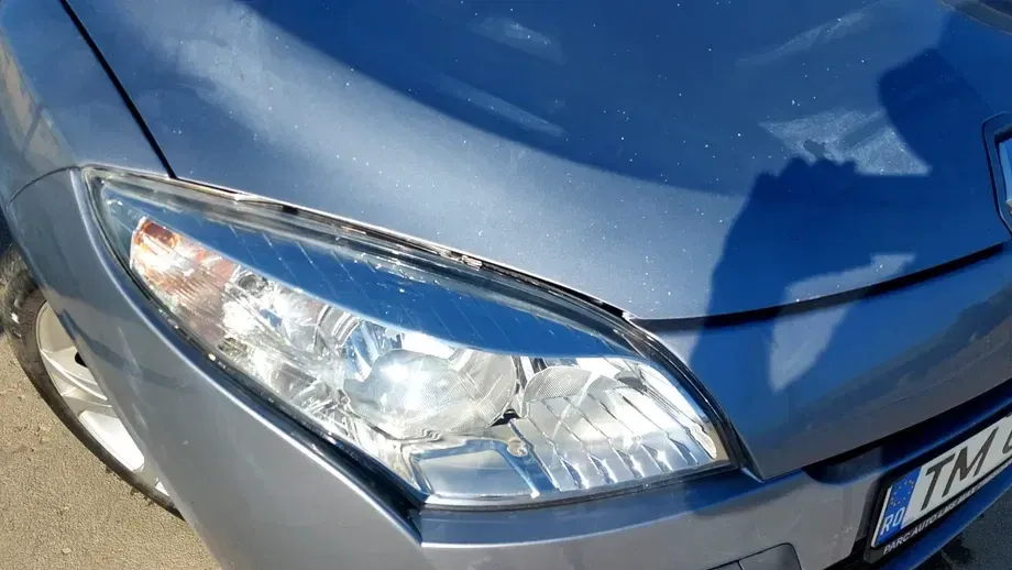 Renault Mégane III 1.6 16V Expression — imagine 6