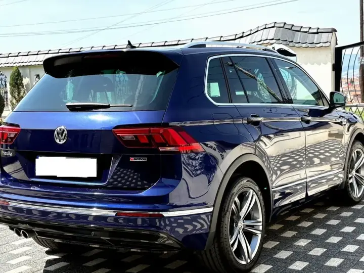Volkswagen Tiguan II 2.0 TDI SCR 4MOTION DSG R-Line