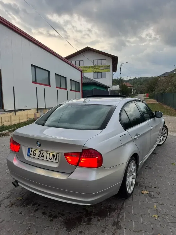 BMW Seria 3 E90/E91/E92/E93 — imagine 9