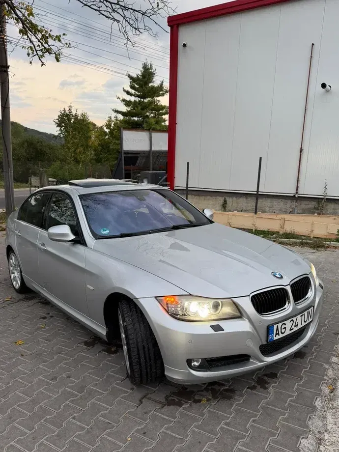 BMW Seria 3 E90/E91/E92/E93 — imagine 4