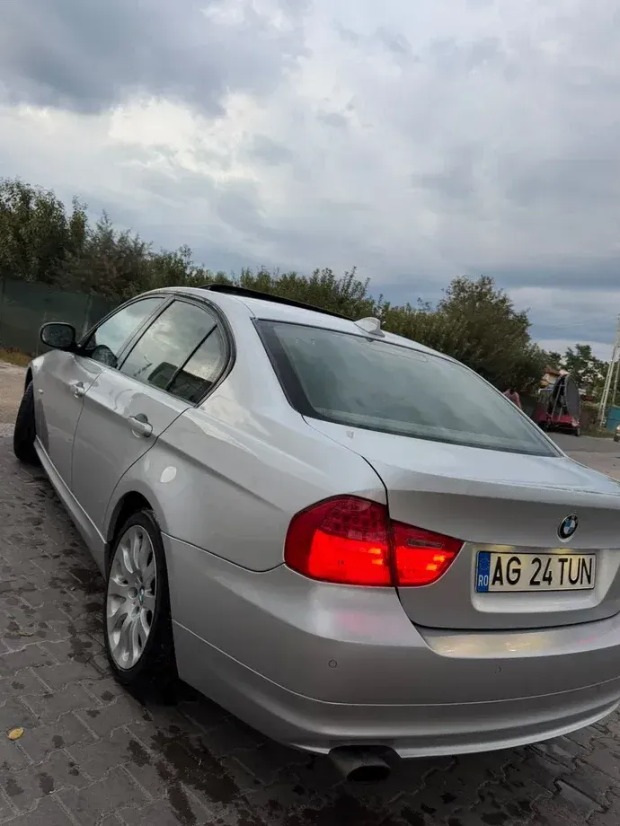 BMW Seria 3 E90/E91/E92/E93 — imagine 2