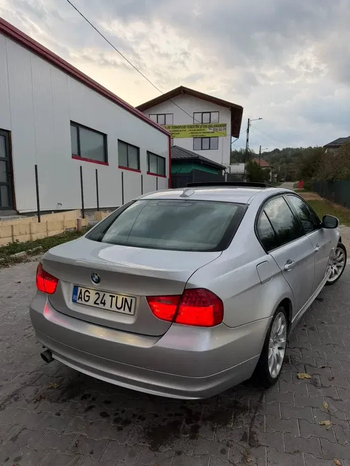 BMW Seria 3 E90/E91/E92/E93 — imagine 6