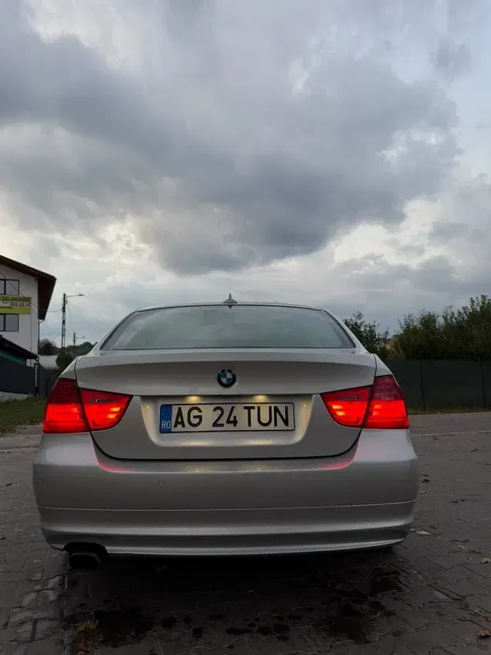 BMW Seria 3 E90/E91/E92/E93 — imagine 5