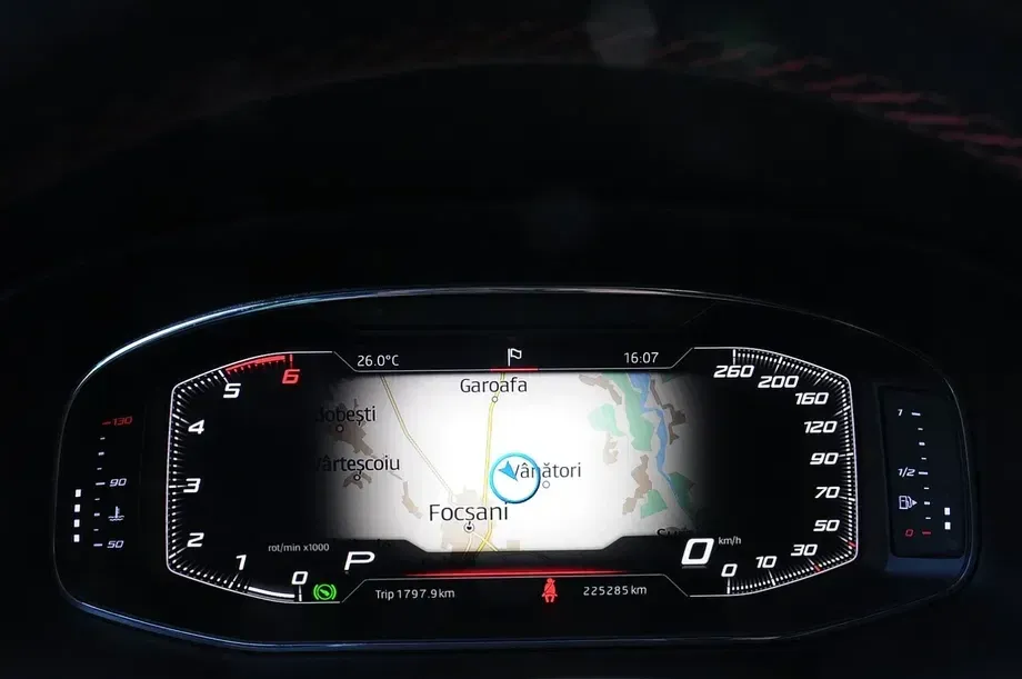Seat Ateca 2.0 TDI 4DRIVE DSG FR BLACK EDITION — imagine 9