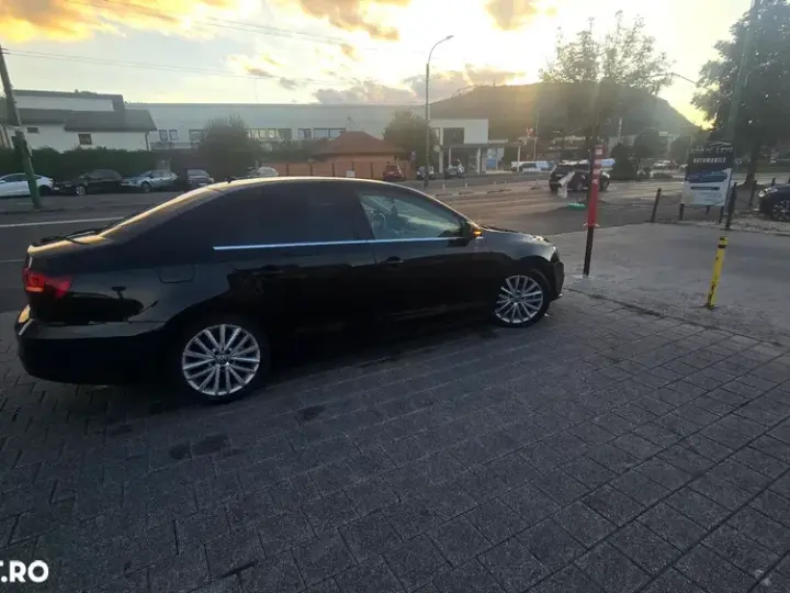 Volkswagen Jetta 2.0 TDI DSG Highline
