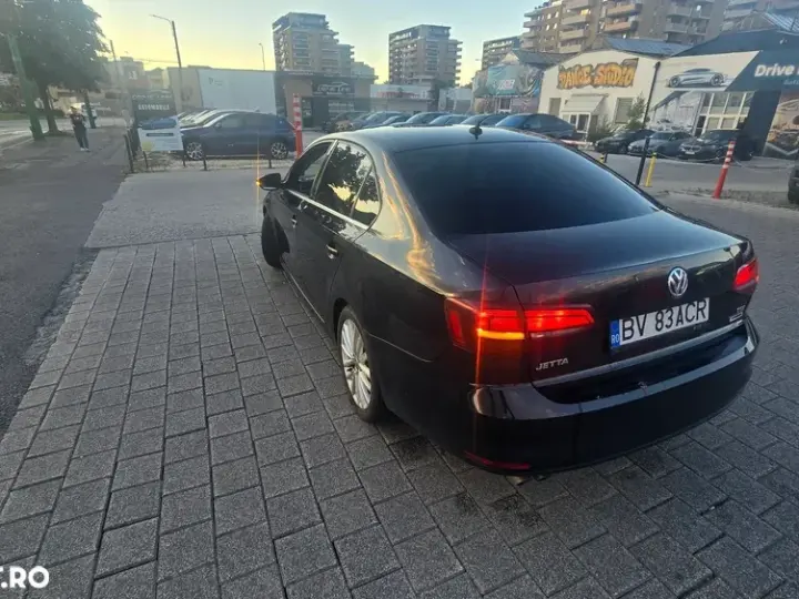 Volkswagen Jetta 2.0 TDI DSG Highline