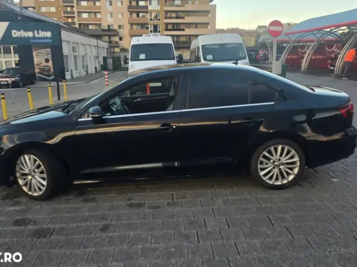 Volkswagen Jetta 2.0 TDI DSG Highline