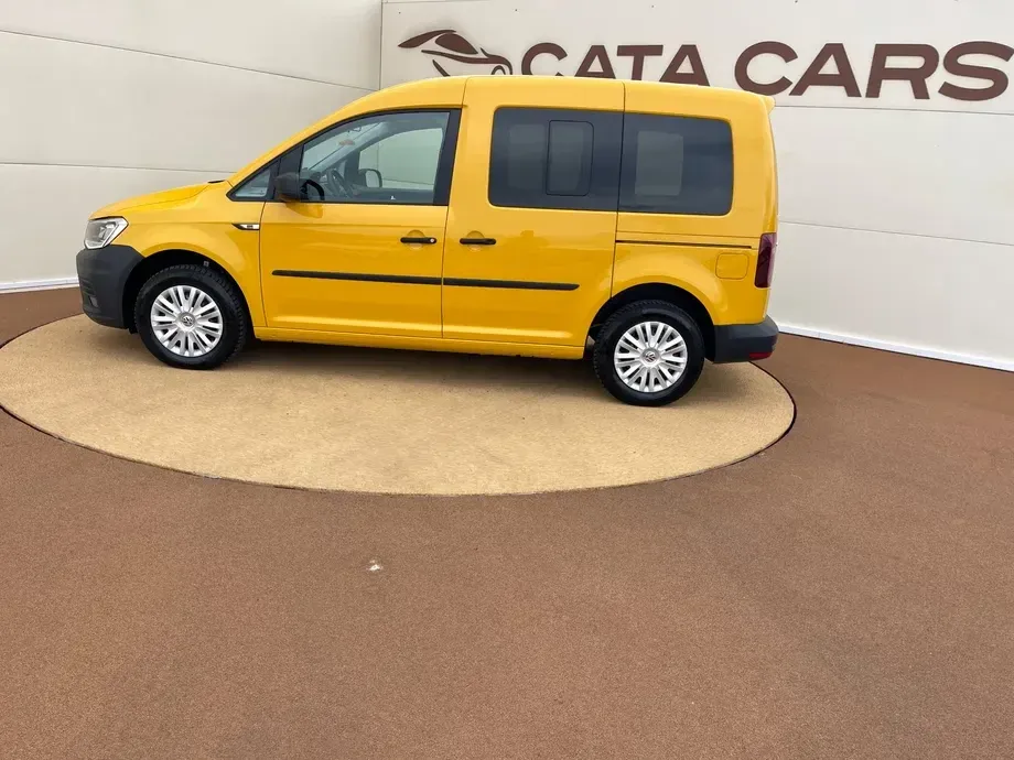 Volkswagen Caddy 2.0 Trendline — imagine 8