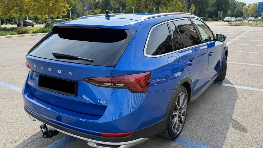 Škoda Octavia IV 2.0 TDI DSG 4X4 Scout — imagine 2