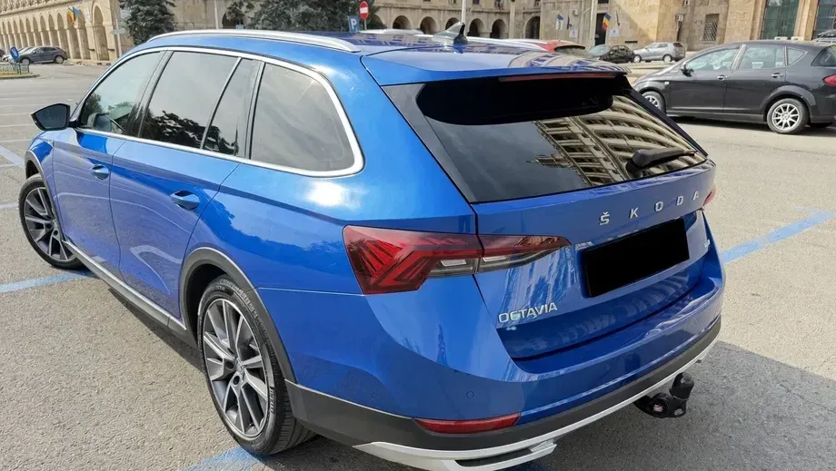 Škoda Octavia IV 2.0 TDI DSG 4X4 Scout — imagine 3