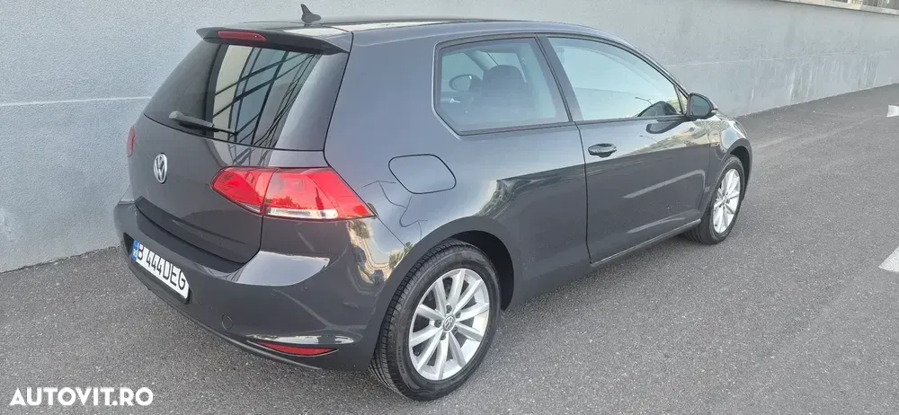Volkswagen Golf — imagine 4