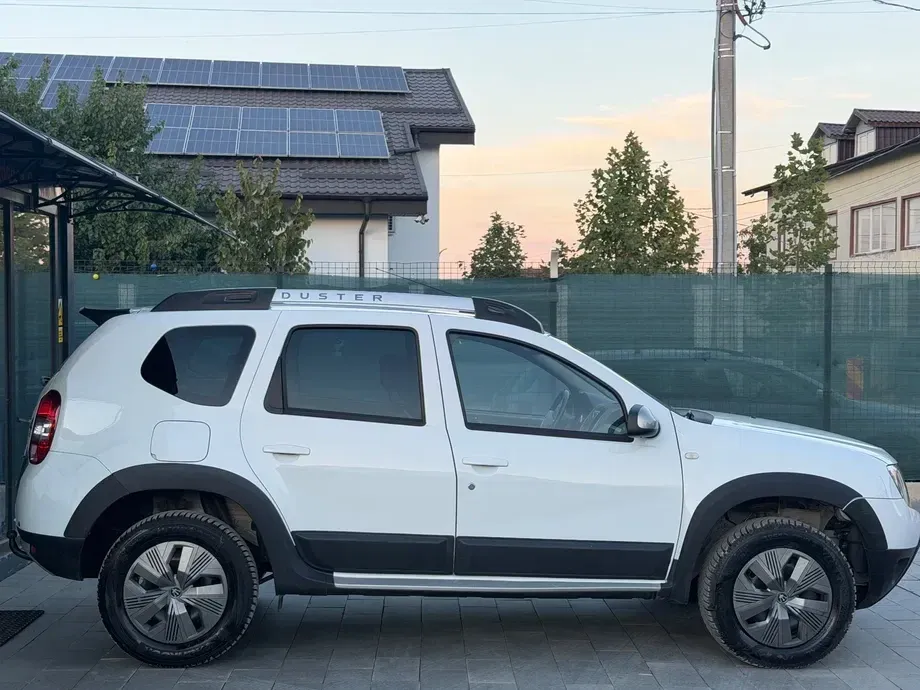 Dacia Duster dCi 110 FAP 4x4 Prestige — imagine 4