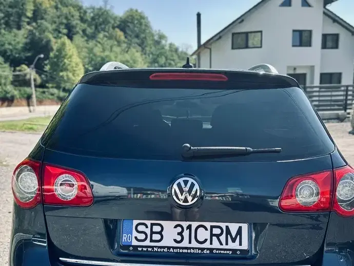 Volkswagen Passat B6 2.0 TDI Highline DPF 4Motion