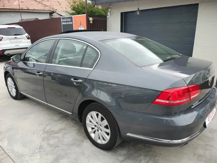 Volkswagen Passat B7 1.6 TDI DPF BlueMotion Technology Highline