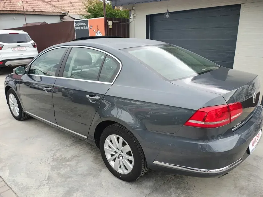 Volkswagen Passat B7 1.6 TDI DPF BlueMotion Technology Highline — imagine 5