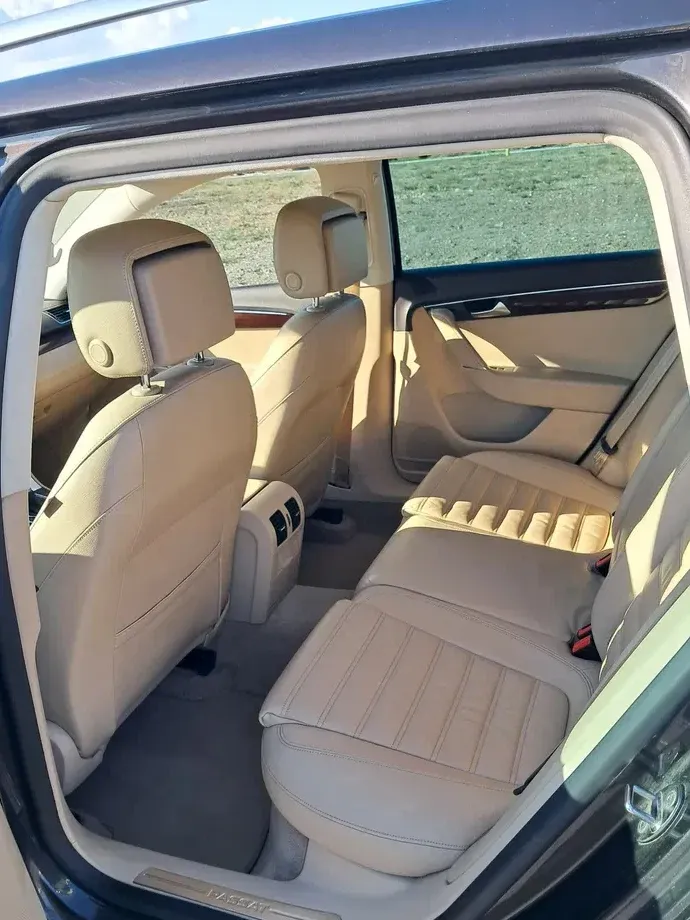 Volkswagen Passat 2.0 TDI BlueMotion Technology Highline DSG — imagine 10