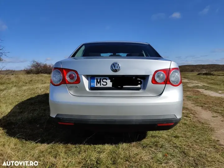 Volkswagen Jetta 1.6 Freestyle