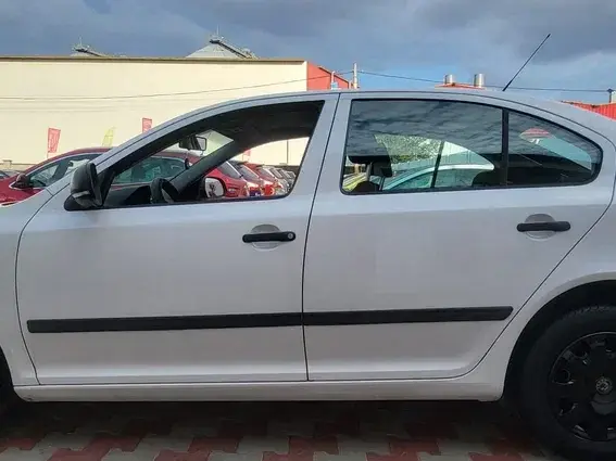 Škoda Octavia II 1.6 TDI DPF Active