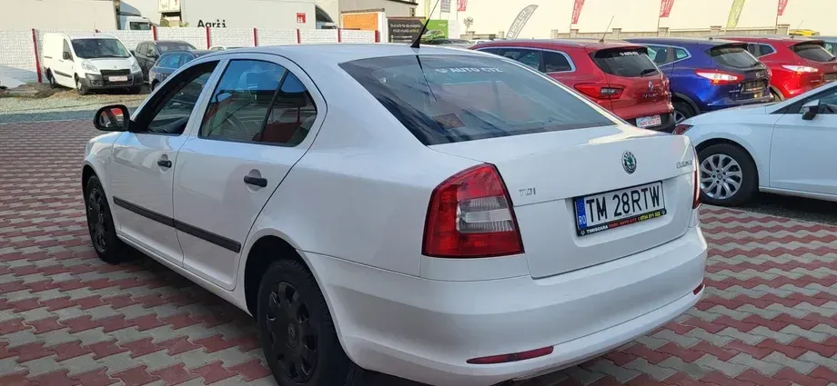 Škoda Octavia II 1.6 TDI DPF Active — imagine 8