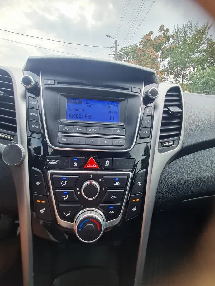 Hyundai i30 II 1.6 CRDI Comfort+ — imagine 2