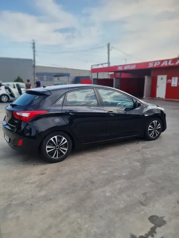 Hyundai i30 II 1.6 CRDI Comfort+ — imagine 10