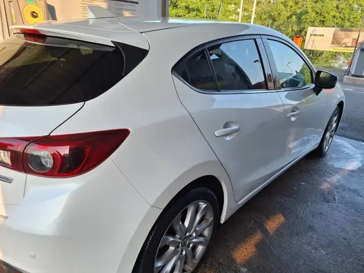Mazda 3 III
