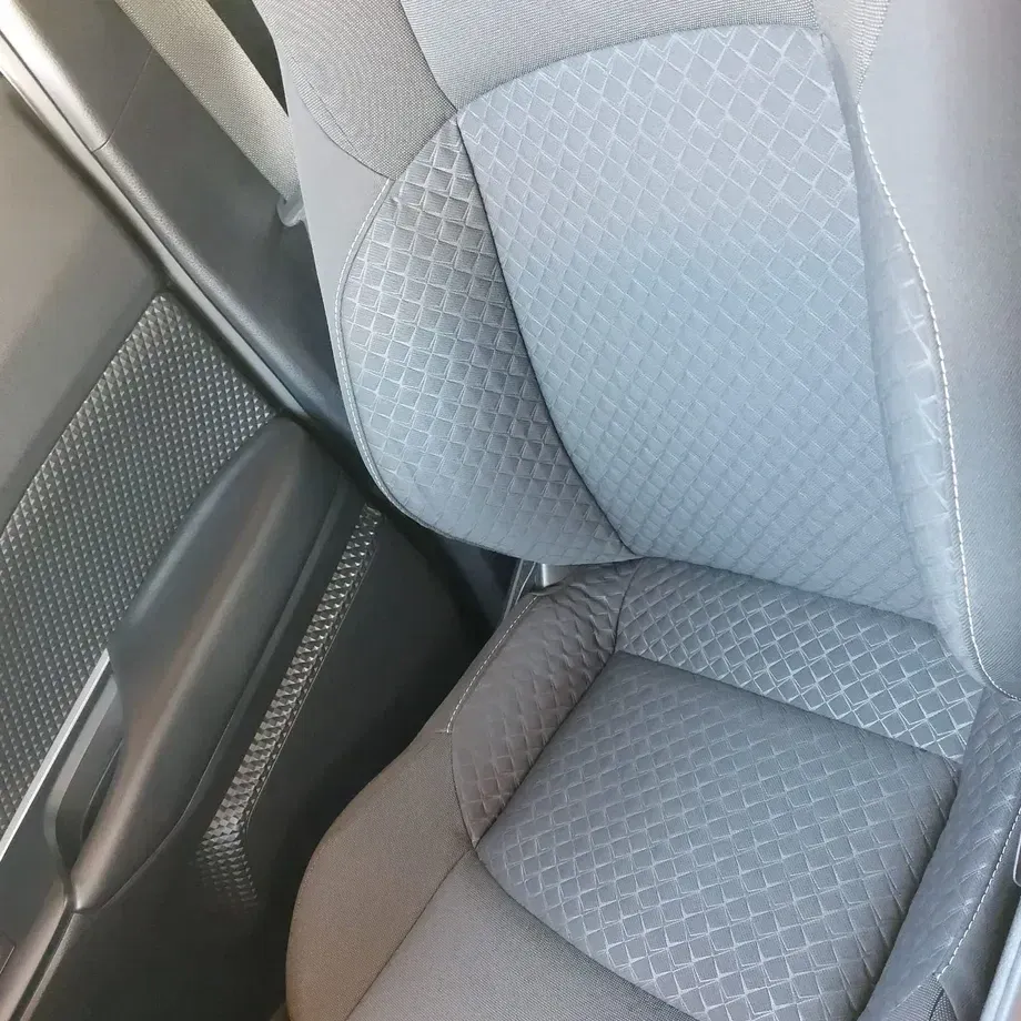 Toyota C-HR 1.8 HEV 140 CP 4x2 CVT Active — imagine 9