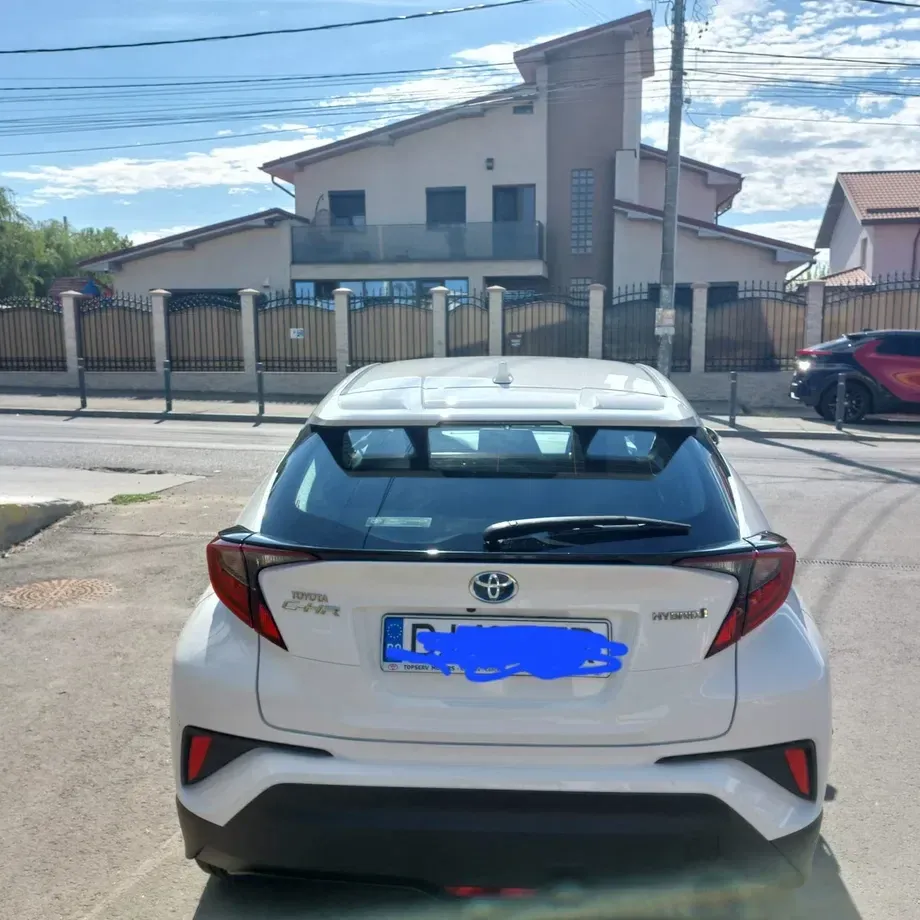 Toyota C-HR 1.8 HEV 140 CP 4x2 CVT Active — imagine 7