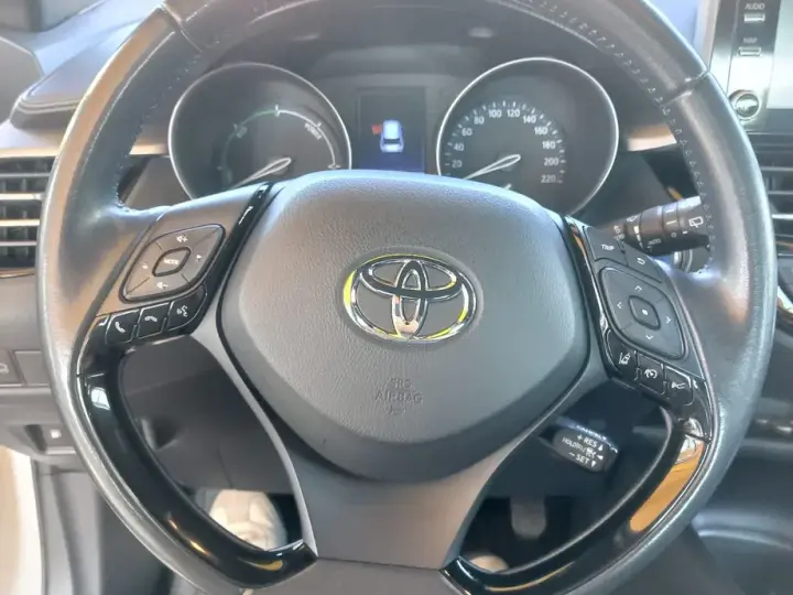 Toyota C-HR 1.8 HEV 140 CP 4x2 CVT Active