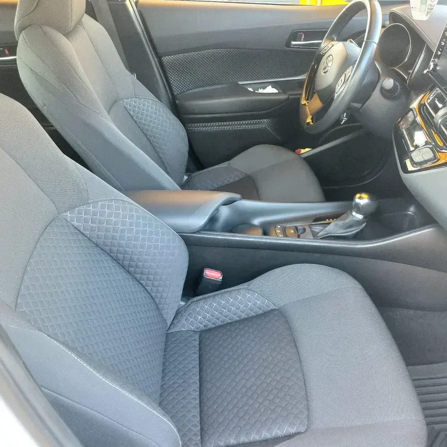 Toyota C-HR 1.8 HEV 140 CP 4x2 CVT Active — imagine 2