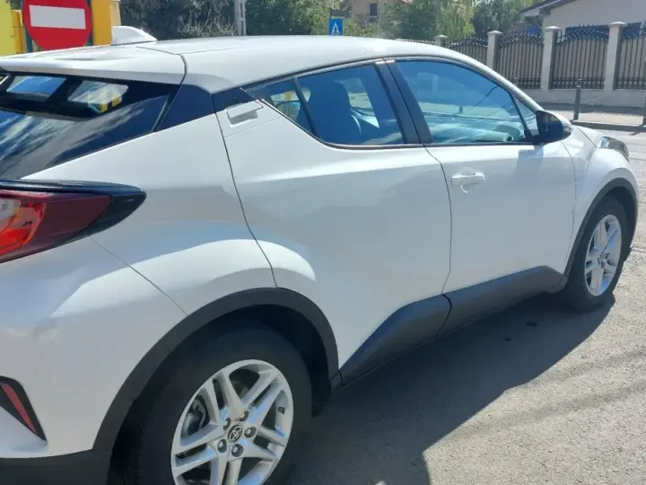 Toyota C-HR 1.8 HEV 140 CP 4x2 CVT Active