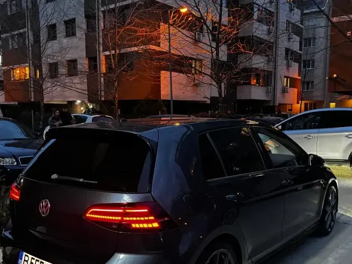 Volkswagen Golf VII 2.0 TSI GTI